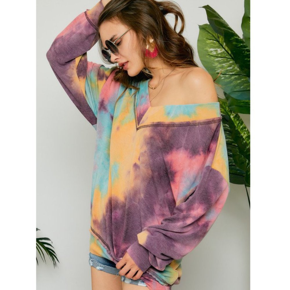 Tie Dye Oversized Big V-Neck Top - Picture 4 of 6